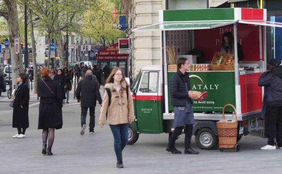 Road show pour l'ouverture d'un magasin