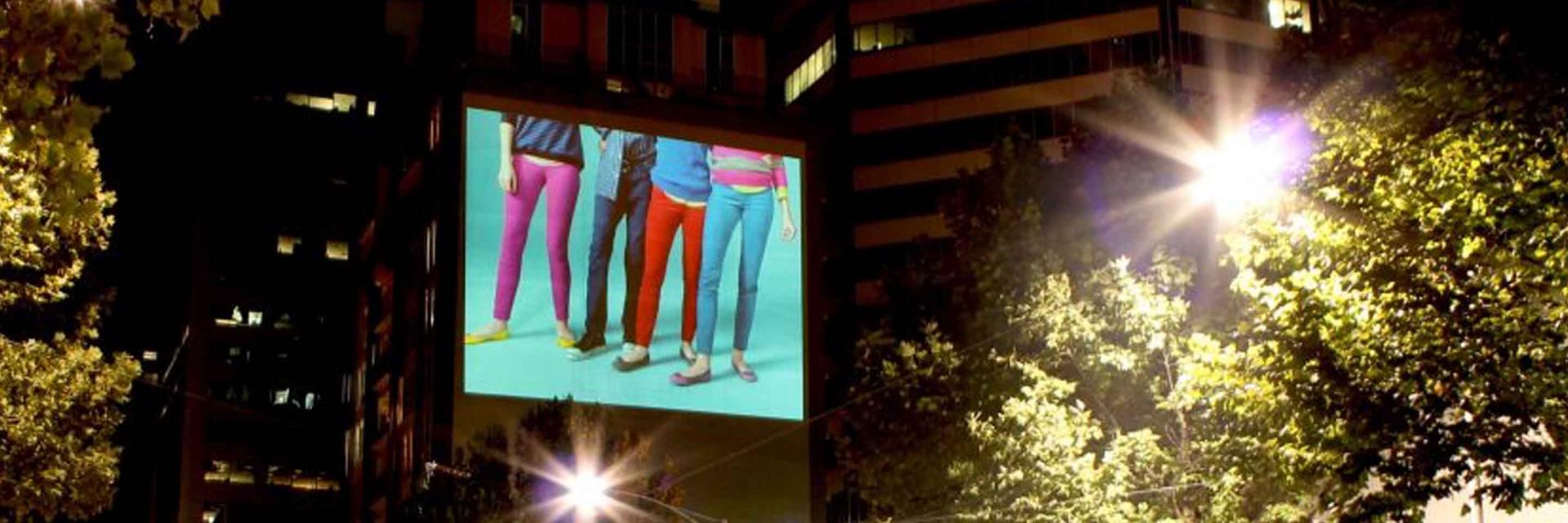 Guerilla marketing vidéo projection