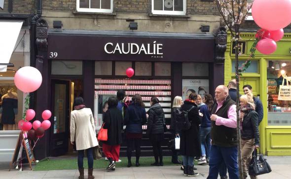 Une opération d'échantillonnage street-marketing