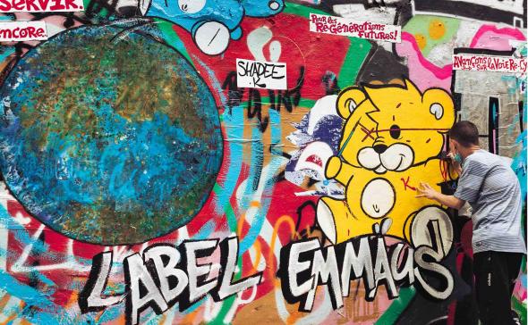 Street-marketing label Emmaus