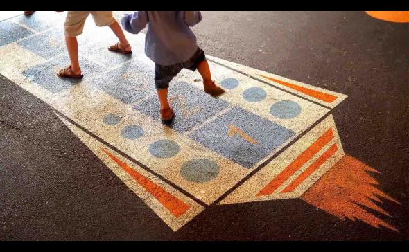 Jeu de sol pour une cour d'école